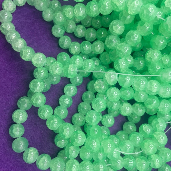 100 beads 8MM Glass-green hue