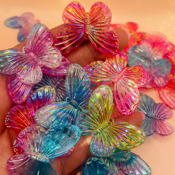 1 piece acrylic ombré butterfly charm (random color as pictured)some colors are no longer available