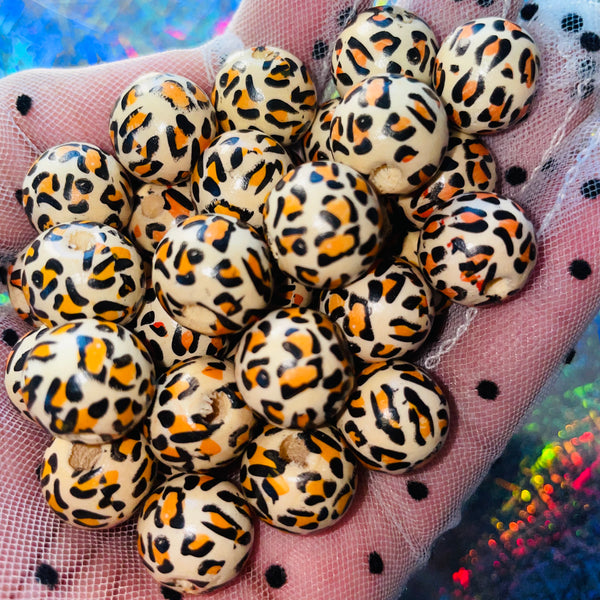 10 pack Leopard wood beads