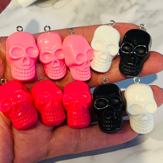 1 piece Resin Classic Skull Charms