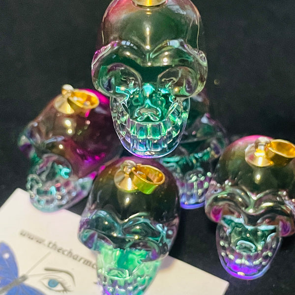 Pendant Glass Skull 1 piece-chains sold separately