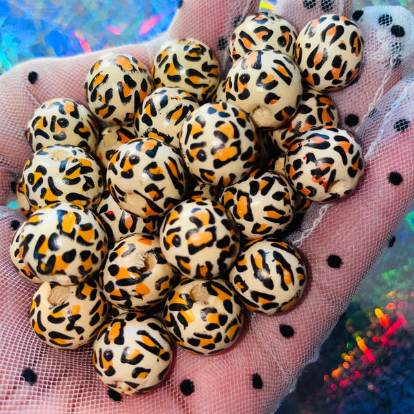10 pack Leopard wood beads